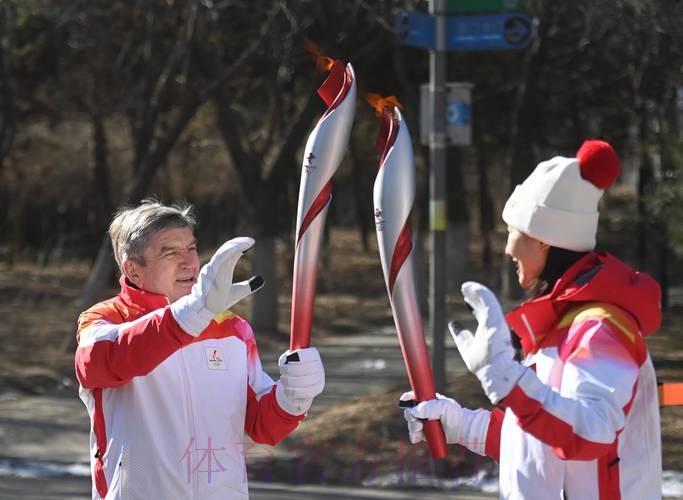 冬奥会火炬传递继续进行 冬奥会火炬传递继续进行
