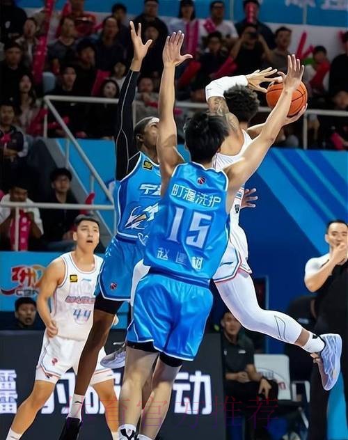 威金顿全场投篮20中9,罚球8中5得到25分4篮板7助攻2抢断 威金顿全场投篮20中9,罚球8中5得到25分4篮板7助攻2抢断