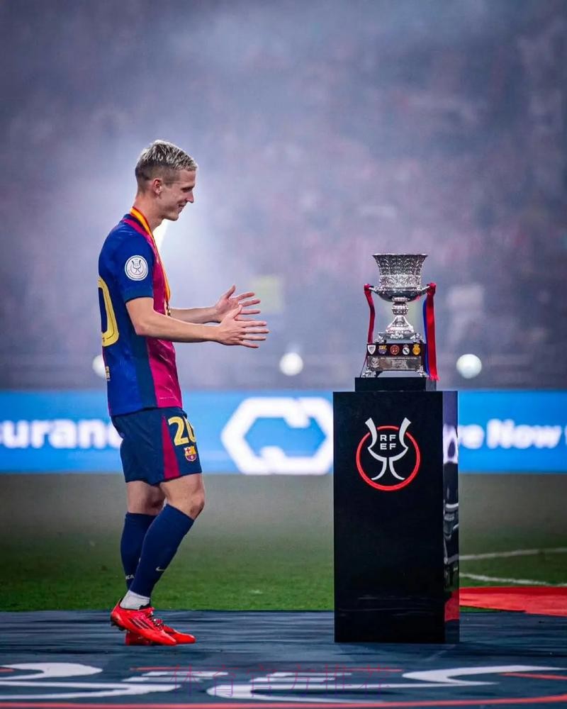 西超盃:巴塞重建期难抗弗爆皇马 西超盃:巴塞重建期难抗弗爆皇马