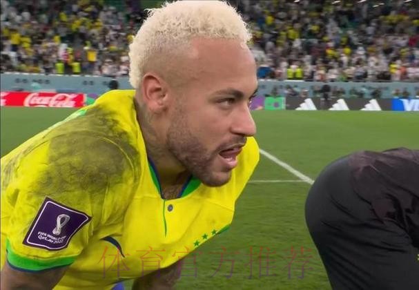 马丁内斯：阿扎尔对自己在皇马的处境感到难过